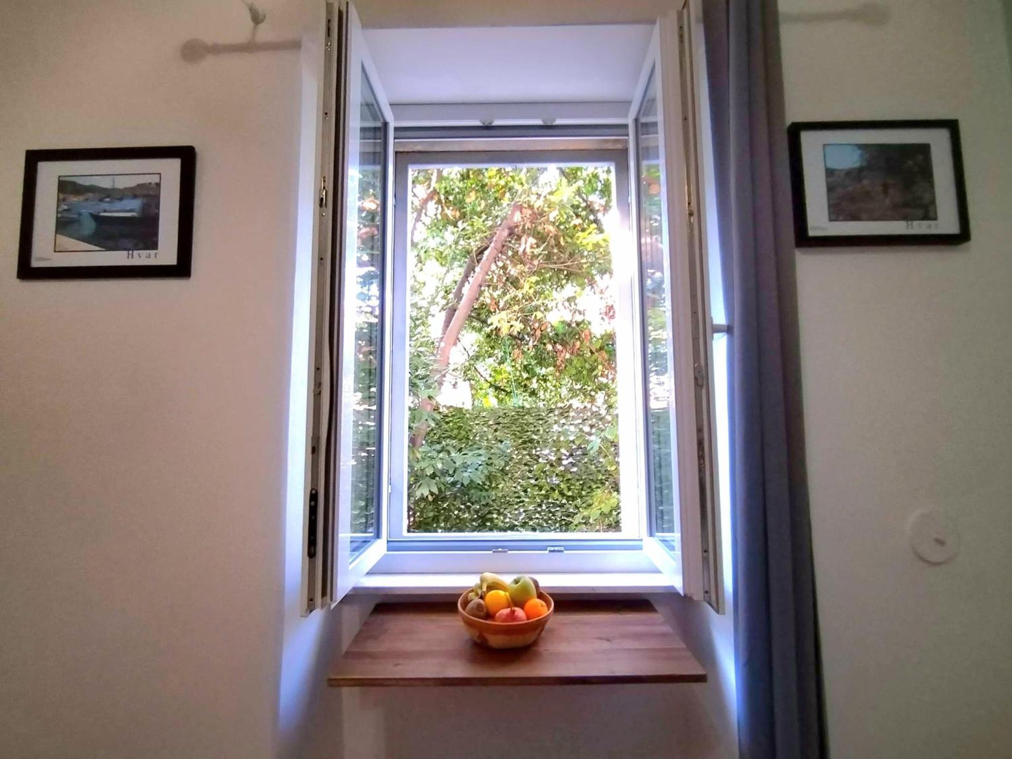 Garden In The Center Apartment Split Exterior foto