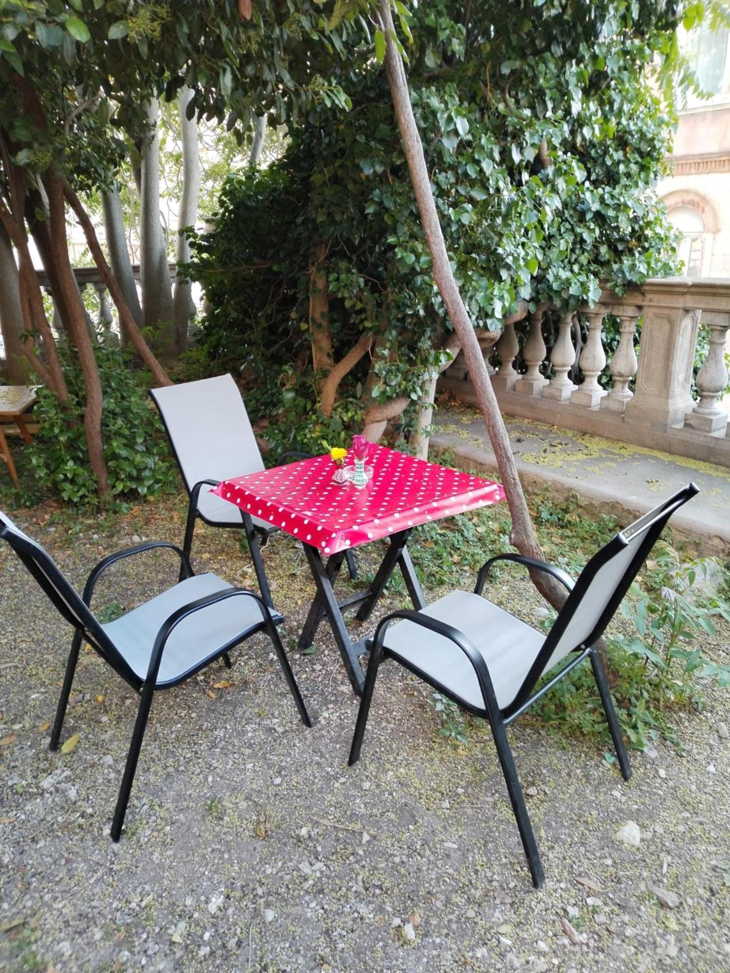 Garden In The Center Apartment Split Exterior foto